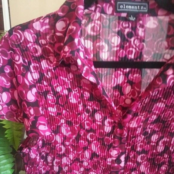 Elementz Mini-Pleat Blouse - Picture 3 of 3